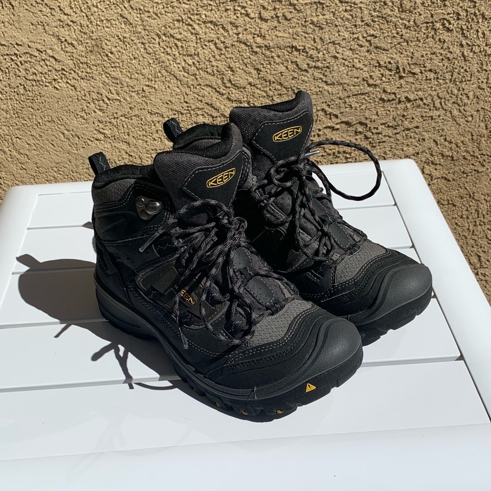 Keen Dry Waterproof Metatomical Footbed Hiking Boots 7 (39.5)
